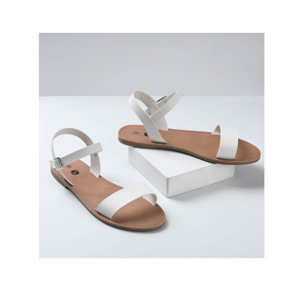 Cute Flat Sandals with Ankle Strap (White)